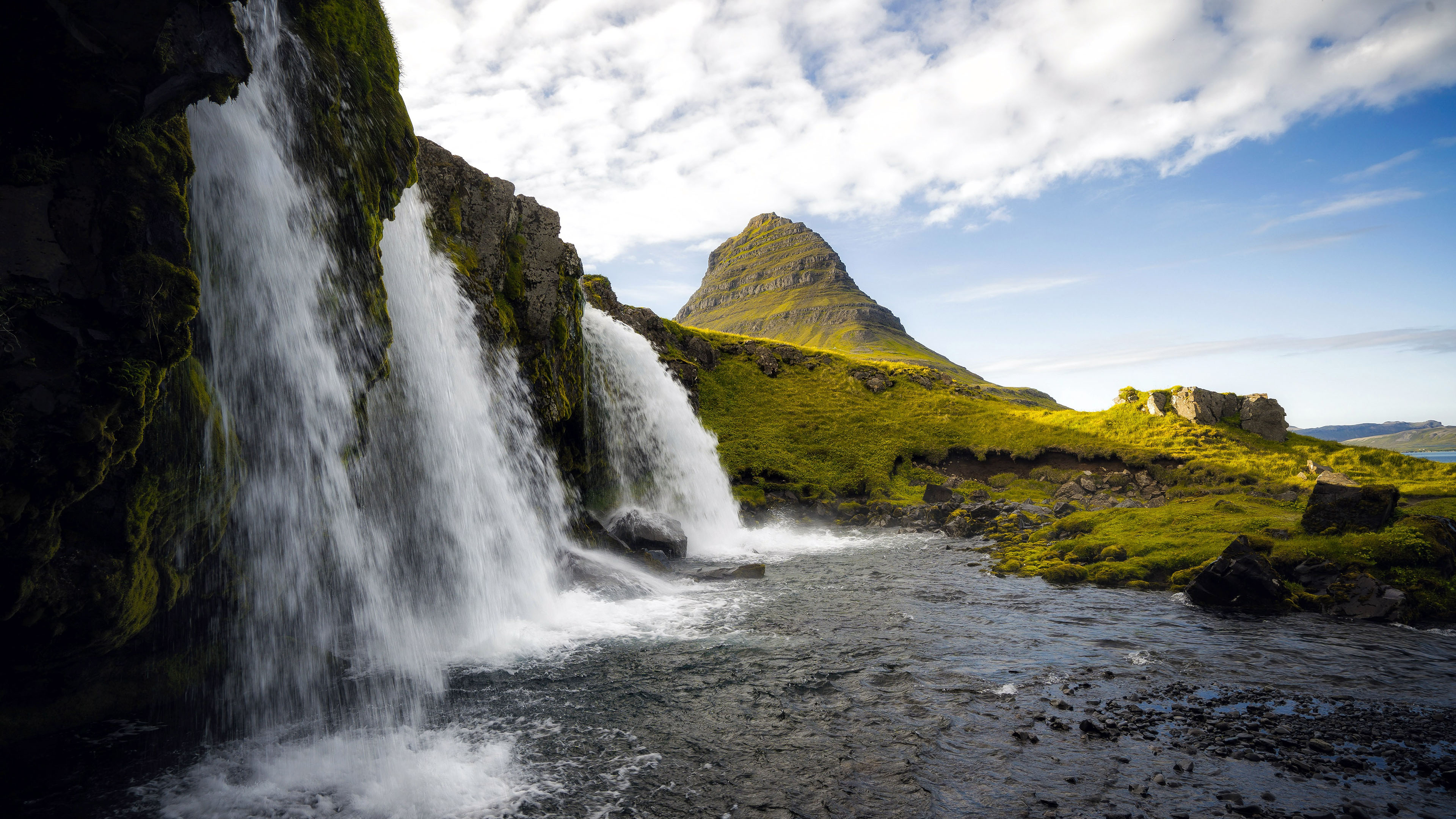 自然风光图片_瀑布壁纸下载_冰岛高清大图_小溪高清壁纸图片